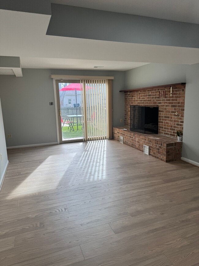 Building Photo - 8929 Bald Hill Pl