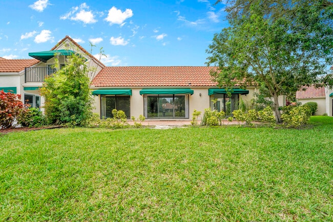 Building Photo - 6565 Las Flores Dr