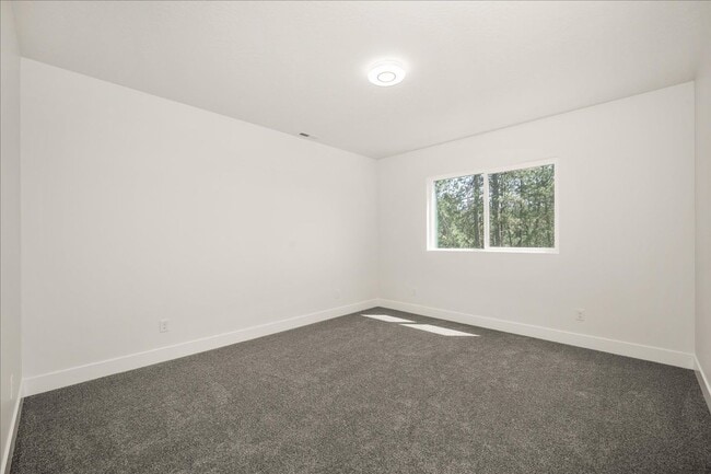 Building Photo - $3,800 - 4 Bed / 3 Bath Stunning Brand New...