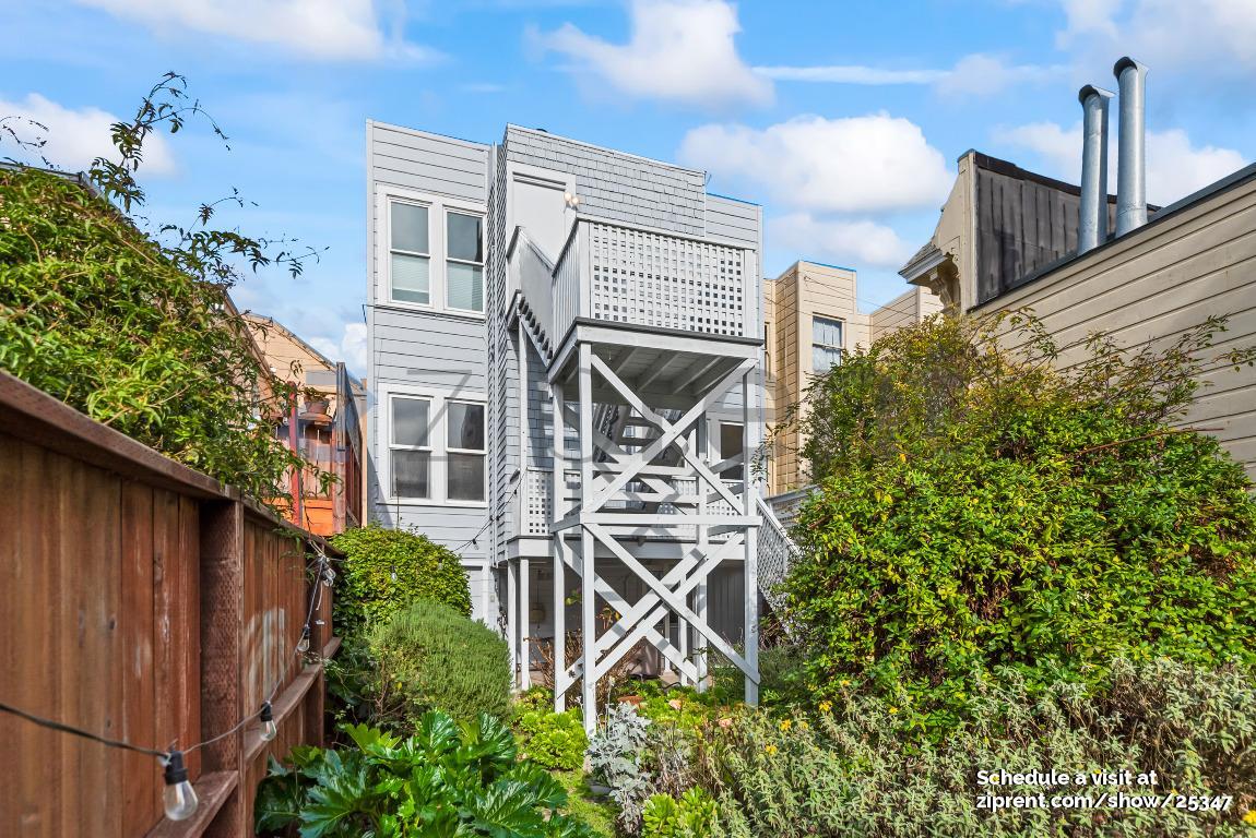 Building Photo - 369 29th St