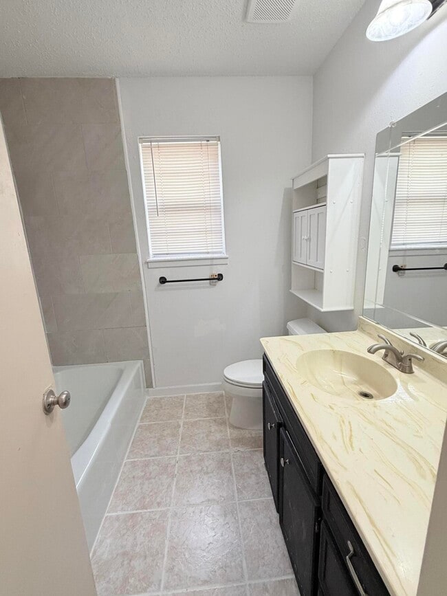 Building Photo - 2310 79th St