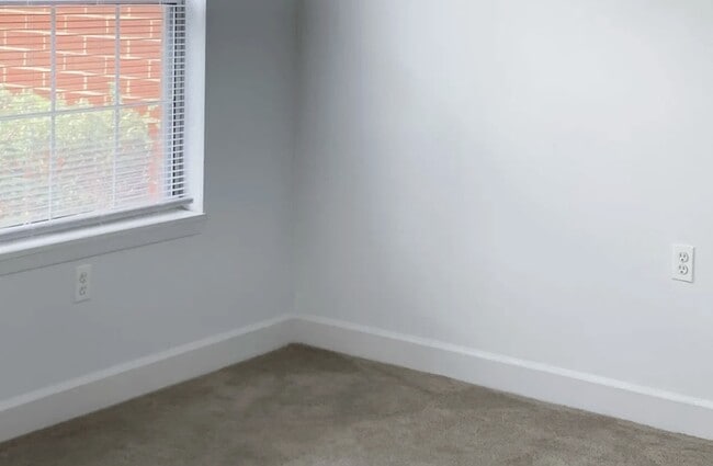 Building Photo - 421 W Water St