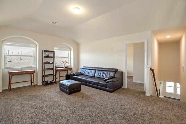 Building Photo - 4027 Flowstone Ln