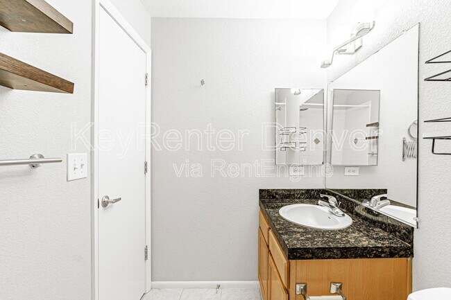Building Photo - 3149 Blake St