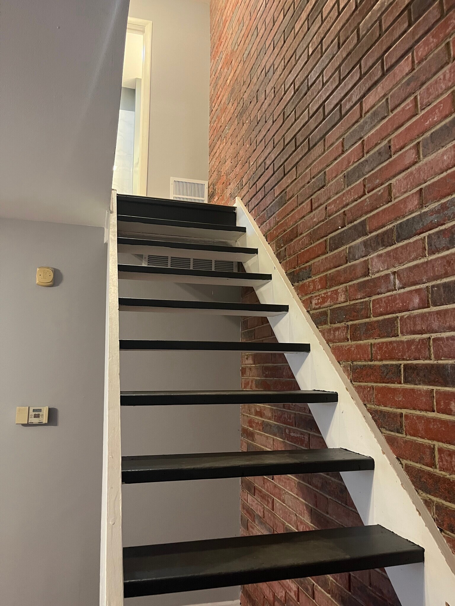 Building Photo - 761 Harms Ct