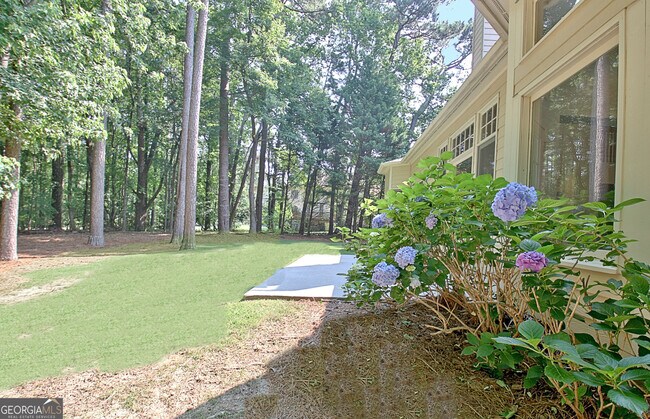 Building Photo - 185 Newfield Dr