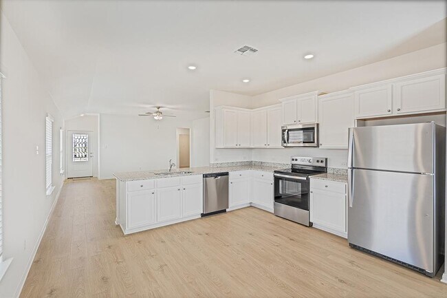 Building Photo - 14616 Wahlbergs Wy