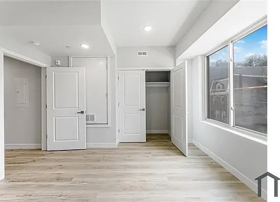 Building Photo - 2509 N 7th St