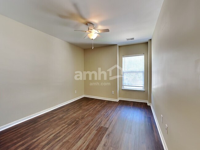 Building Photo - 141 Chemistry Cir