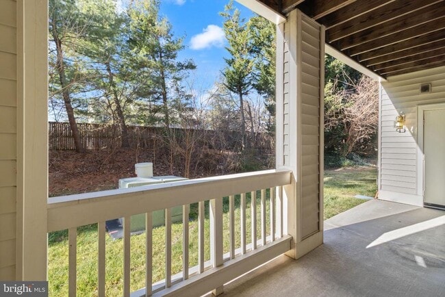 Building Photo - 6944 Ellingham Cir