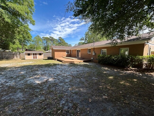 Building Photo - Updated home in College Acres!