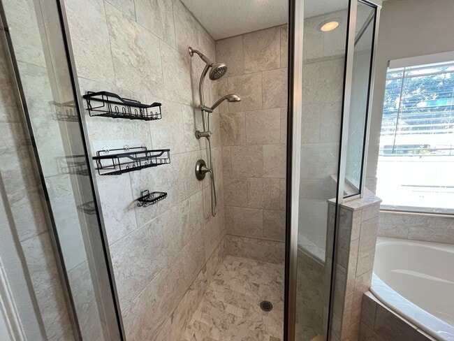 Building Photo - 2697 E Washington St