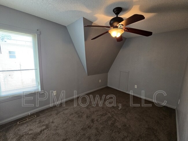 Building Photo - 407 Bayard St