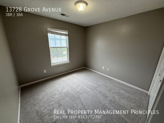 Building Photo - 13728 Grove Ave