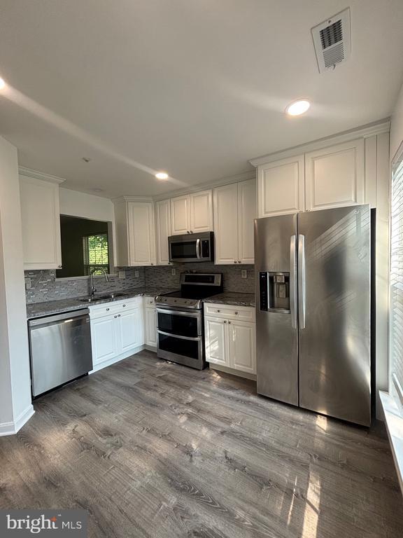 Building Photo - 863 English Chestnut Dr
