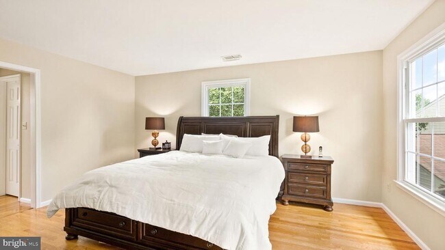Building Photo - 12810 Mill Meadow Ct