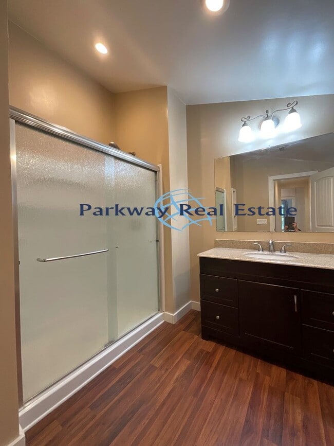 Building Photo - Charming 3 Bedroom House in East Alpine