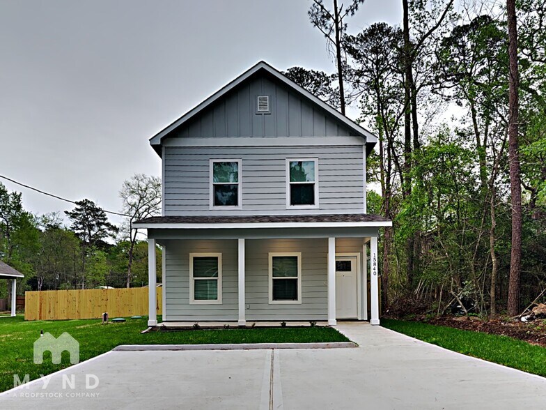 Primary Photo - 15840 Forest Dr