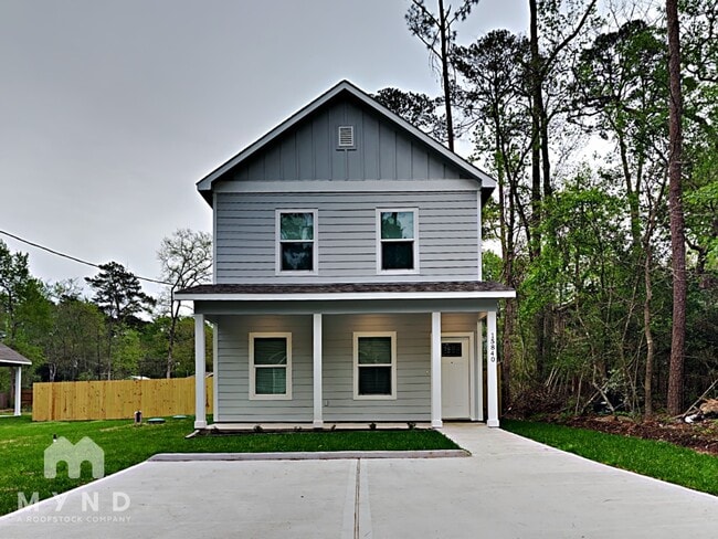Building Photo - 15840 Forest Dr