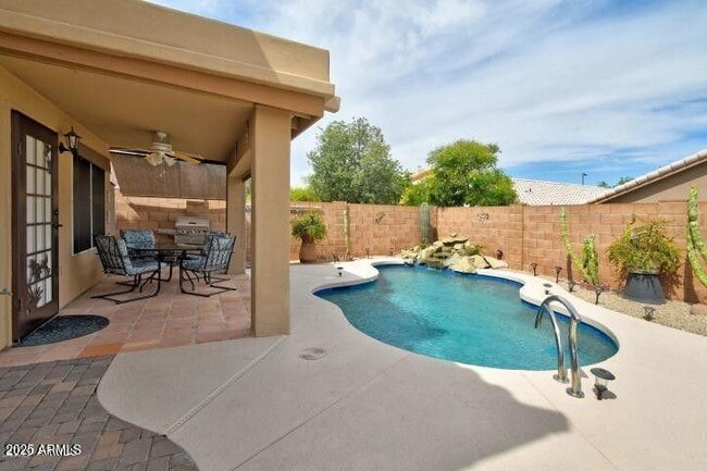 Building Photo - 4114 E Desert Marigold Dr