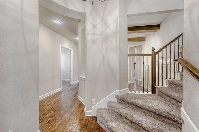 Building Photo - 112 Lockhart Lp