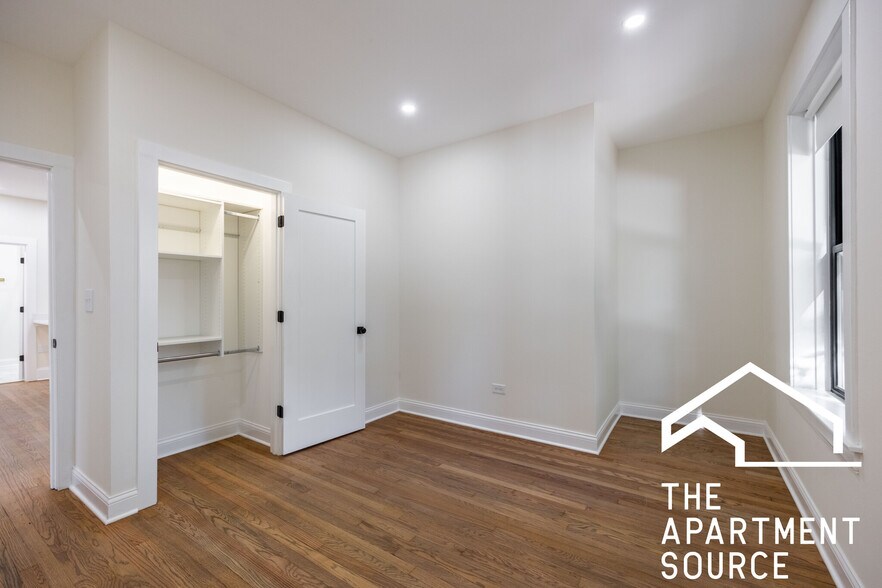 Building Photo - 4636 N Hamilton Ave