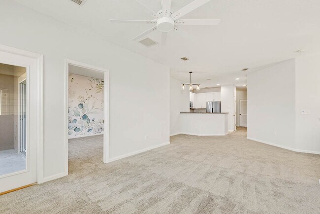 Building Photo - 12301 Kernan Forest Blvd
