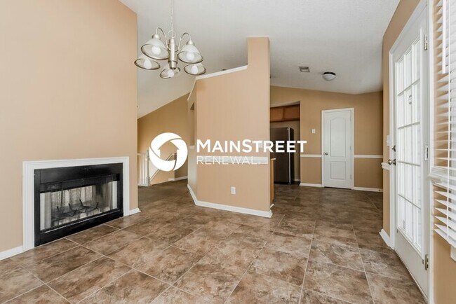 Building Photo - 4 Bedroom Pet-Friendly Home in Ellenwood, GA with Main Street Renewal