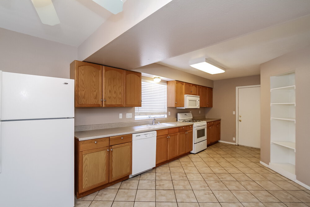Building Photo - 1605 Fig Palm Ct