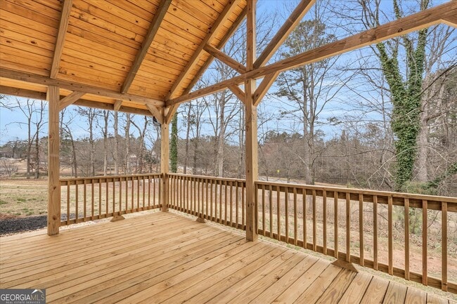 Building Photo - 713 N Lakeshore Dr