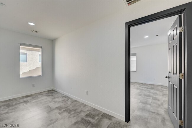 Building Photo - 9929 Markhorn Ct