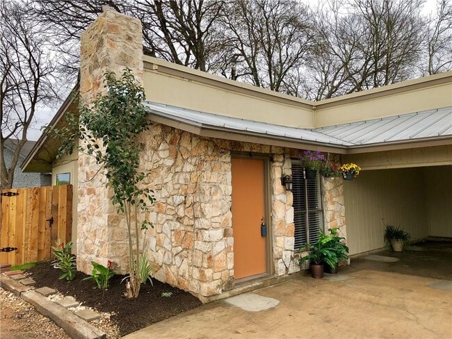 Building Photo - 2008 Conestoga Trail