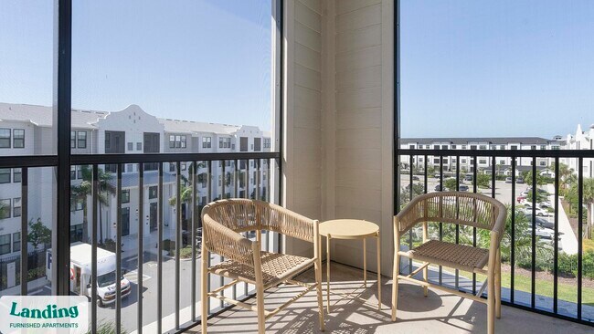 Building Photo - 6850 Foxtail Palm Wy