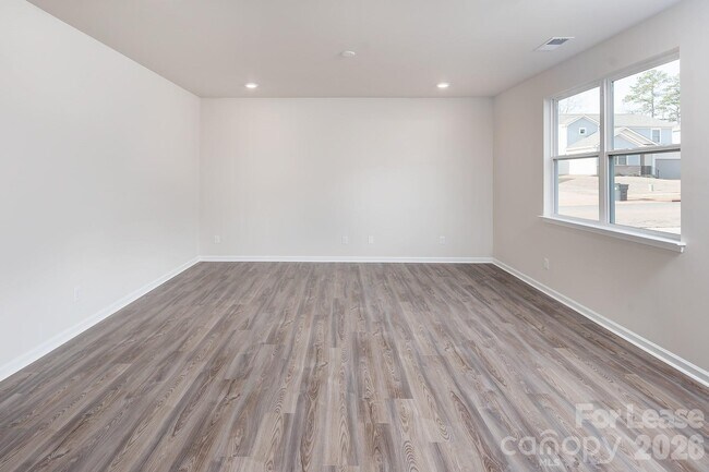 Building Photo - 1014 Hanover Crossing Dr