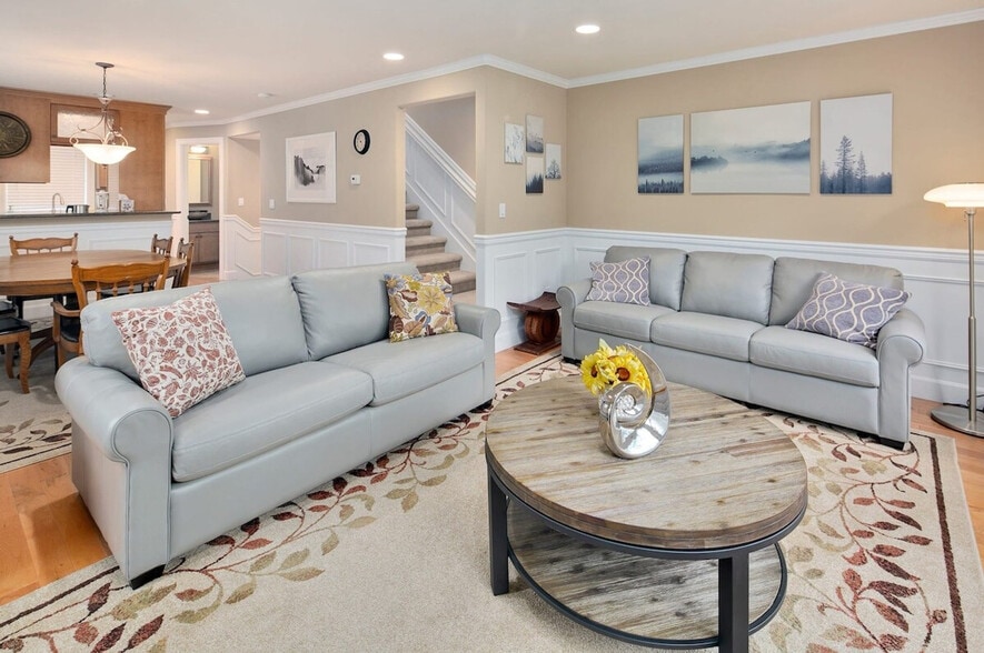 Building Photo - 2717 E Yesler Wy