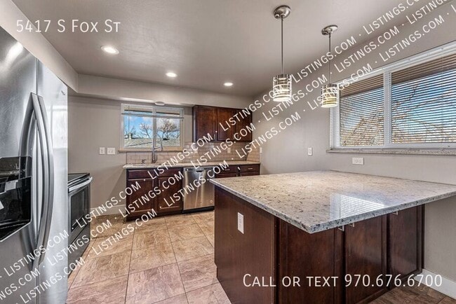 Building Photo - 5417 S Fox St