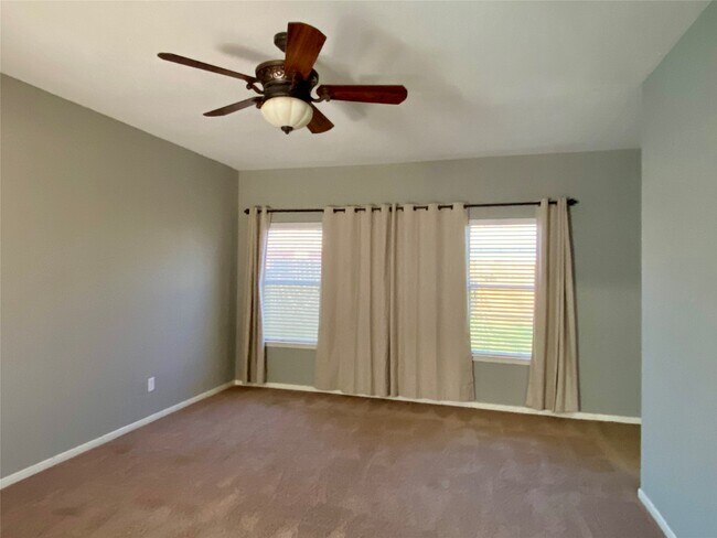 Building Photo - 2827 Mustang Hill Ln