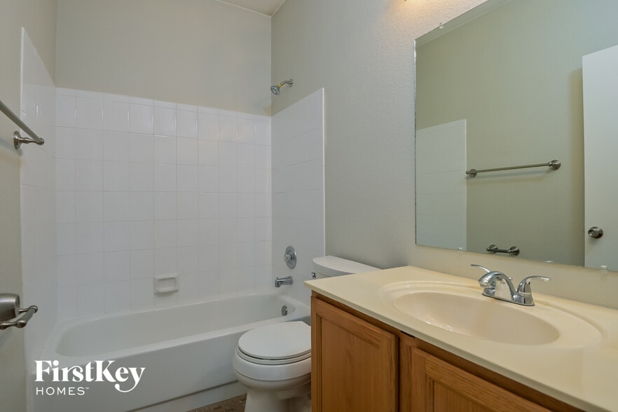 Building Photo - 7640 W Summer Sky Dr