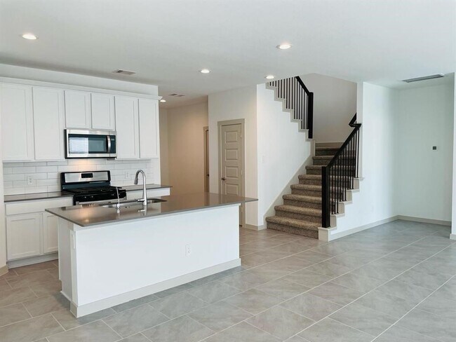 Building Photo - 28935 Yukon River Ct