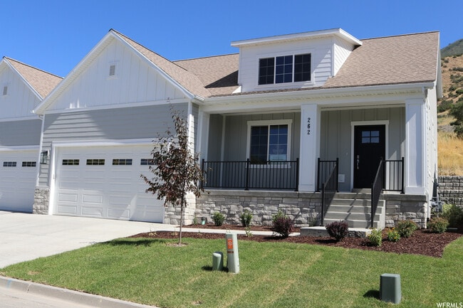 Primary Photo - 262 Queensland Ct