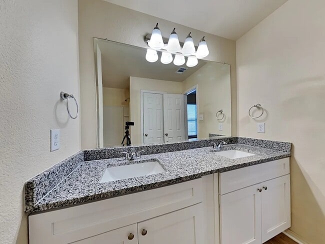 Building Photo - 4347 Rockmill Trail