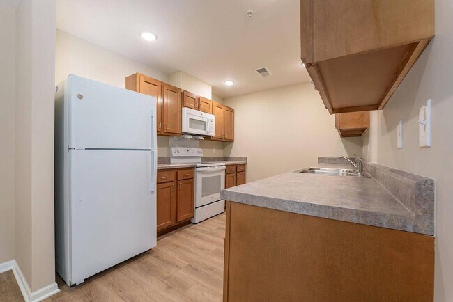 Building Photo - Annika Place
