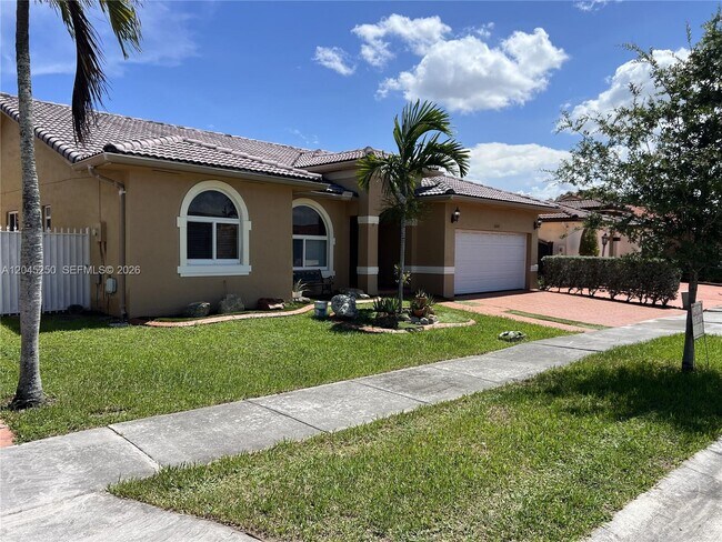 Building Photo - 8842 NW 142nd Ln