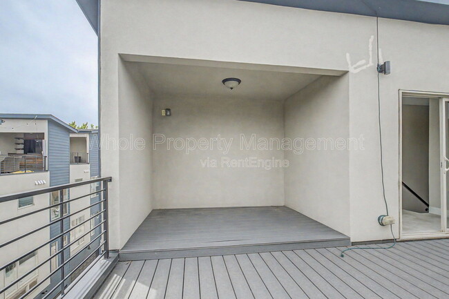 Building Photo - 5737 W 17th Ave