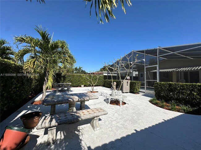 Building Photo - 120 Pocatella St