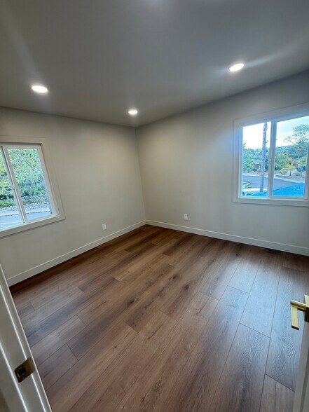 Building Photo - 4395 Aragon Way