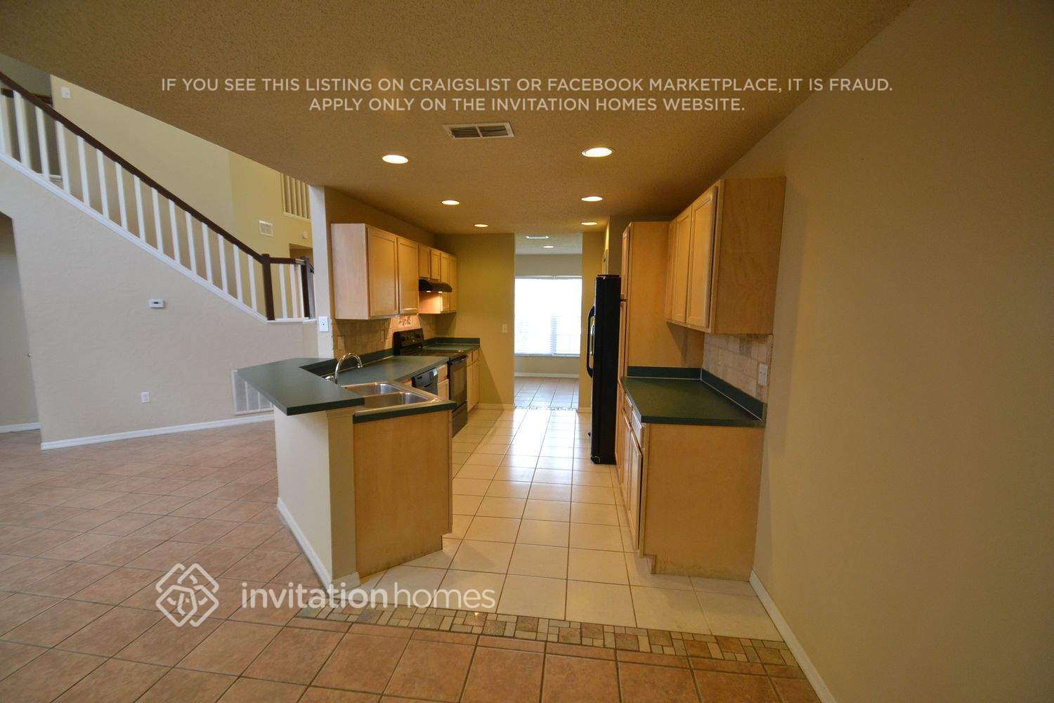 Building Photo - 749 Jessanda Cir
