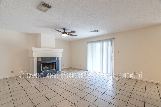Building Photo - 1045 Stone Trail
