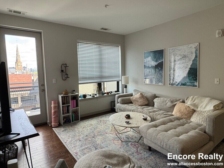 Building Photo - 22 Vernon St