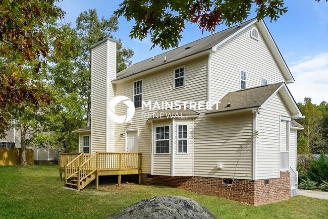 Building Photo - 3 Bedroom Pet-Friendly Home in Clayton, NC with Main Street Renewal
